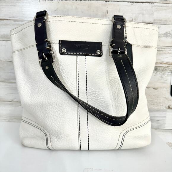Coach Women Hamilton White Pebbled Leather Black Handled Bucket Tote